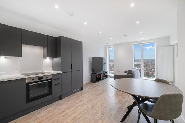 1 Bedroom Flat For Sale In Masons Avenue, Harrow, Middlesex, HA3