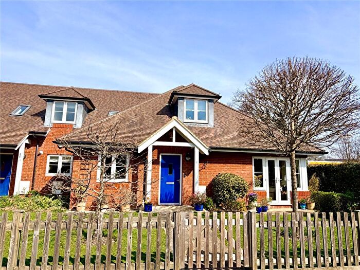 2 Bedroom Detached House For Sale In North Greenlands, Pennington, Lymington, Hampshire, SO41