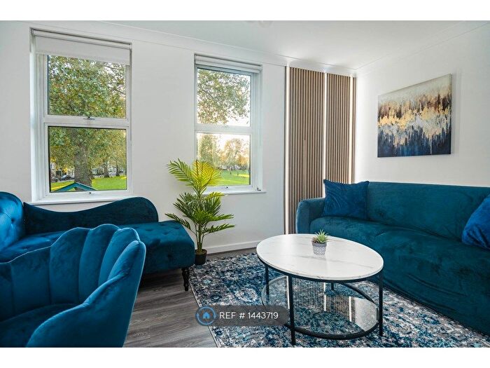 2 Bedroom End Of Terrace House To Rent In Caldecott Way, London, E5