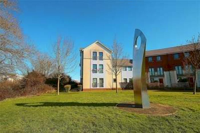 2 Bedroom Flat To Rent In Guillemot Road, Portishead, BS20