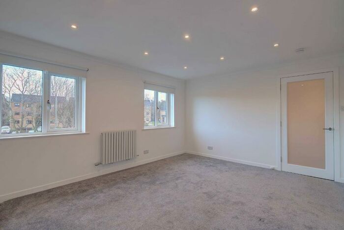 1 Bedroom Flat To Rent In Howth Drive, Anniesland, Glasgow, G13