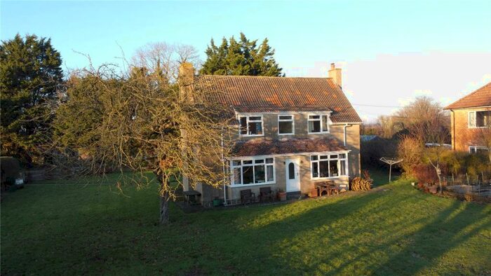 4 Bedroom Detached House For Sale In Nolands Road, Yatesbury, Calne, Wiltshire, SN11