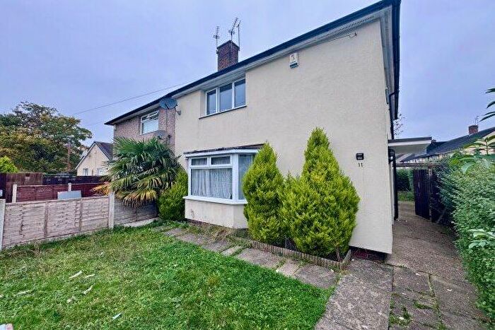 3 Bedroom Semi-Detached House To Rent In Bradley Walk, Nottingham, NG11