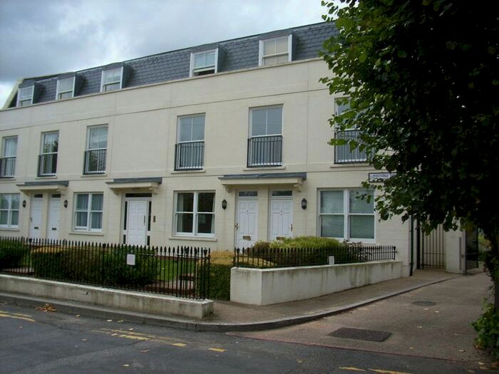 1 Bedroom Flat To Rent In Westerly Mews, Canterbury, CT2