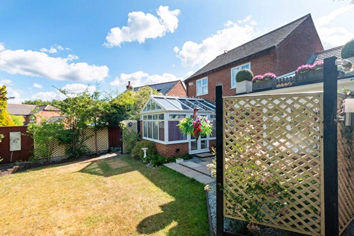 3 Bedroom Garage / Parking For Sale In Scorers Close, Shirley, Solihull, West Midlands, B90