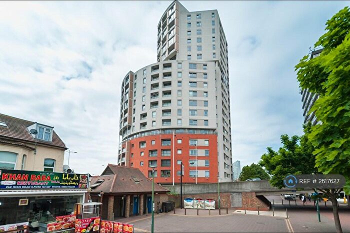 2 Bedroom Flat To Rent In High Road, Ilford, IG1