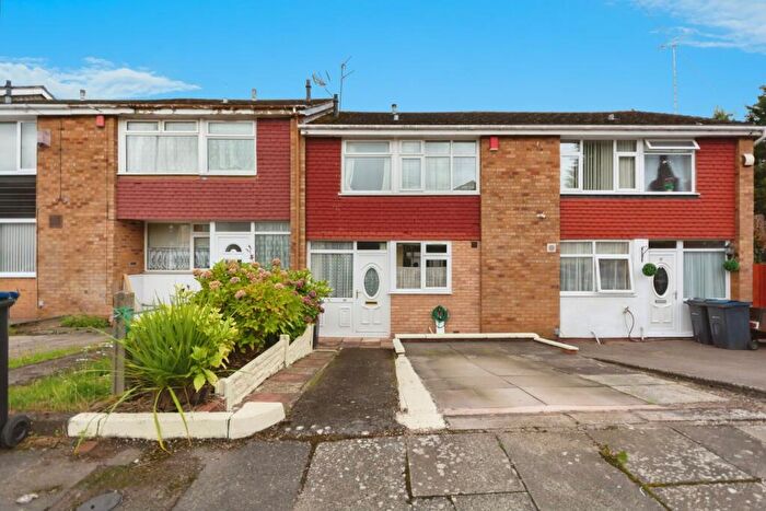 3 Bedroom Terraced House For Sale In Frome Way, Birmingham, B14