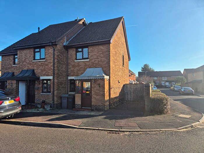 2 Bedroom Property To Rent In Stinsford Close, Bournemouth, BH9