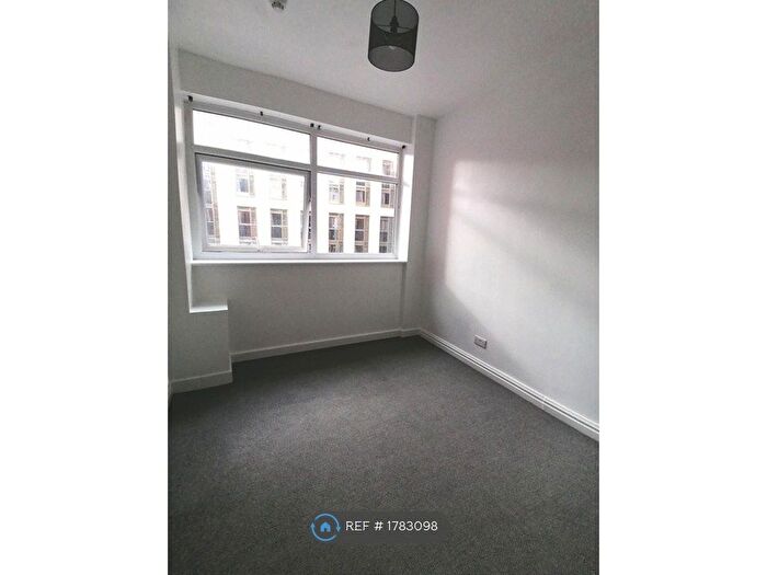 1 Bedroom Flat To Rent In Glasshouse Street, Nottingham, NG1