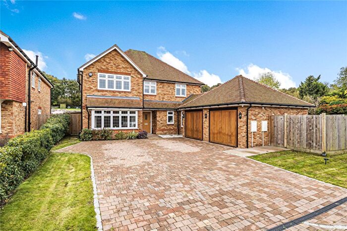 4 Bedroom Detached House To Rent In Hasell Park Place, Bromley, BR2