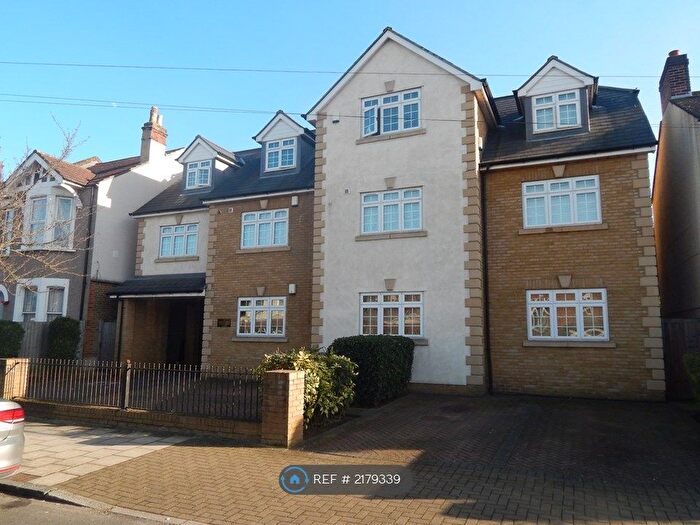 2 Bedroom Flat To Rent In Westbourne Apartments, Beckenham, BR3