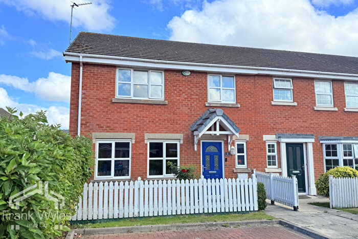 4 Bedroom End Of Terrace House For Sale In Millers Close, Lytham St. Annes, Lancashire, FY8