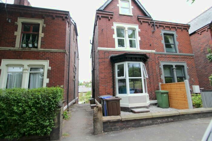 2 Bedroom Flat To Rent In Meersbrook Park Road, Sheffield, S8