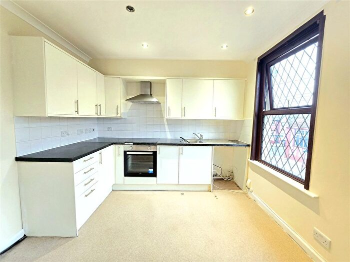 2 Bedroom Flat To Rent In Herga Road, Harrow, Middlesex, HA3