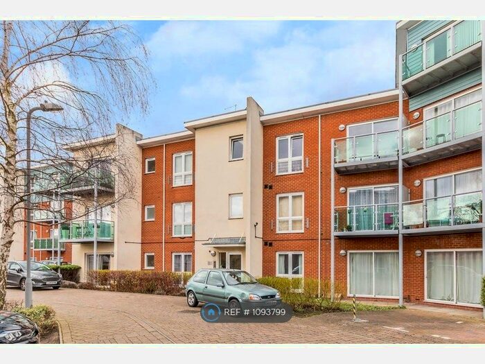 1 Bedroom Flat To Rent In Medhurst Drive, Bromley BR1