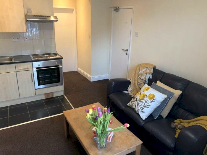 1 Bedroom Flat To Rent In Cathays Terrace, CF24