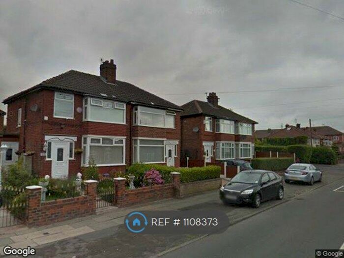 3 Bedroom Semi-Detached House To Rent In Lewis Road, Droylsden, Manchester M43