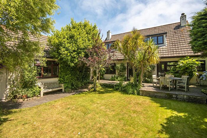 4 Bedroom Detached Bungalow For Sale In The Square, Mawnan Smith, Falmouth, TR11