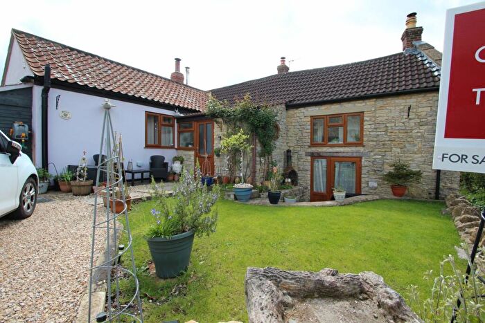2 Bedroom Cottage For Sale In Mount Pleasant, Pilton, BA4
