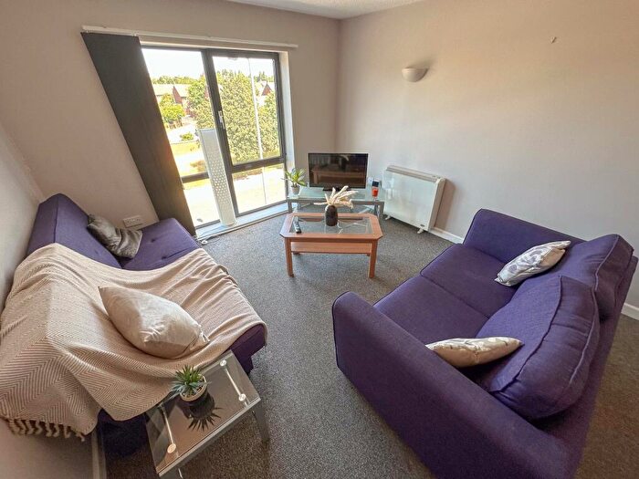 2 Bedroom Flat To Rent In Upper Parliament Street, L8