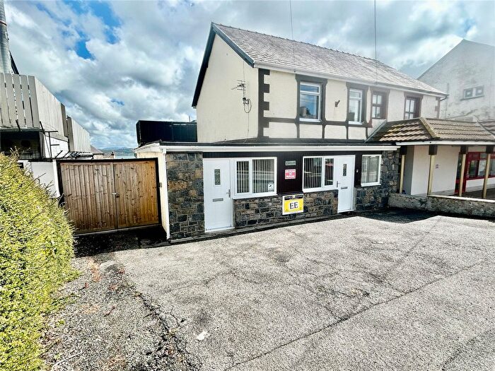 3 Bedroom Semi-Detached House For Sale In Bangor Road, Benllech, Tyn-Y-Gongl, Isle Of Anglesey, LL74