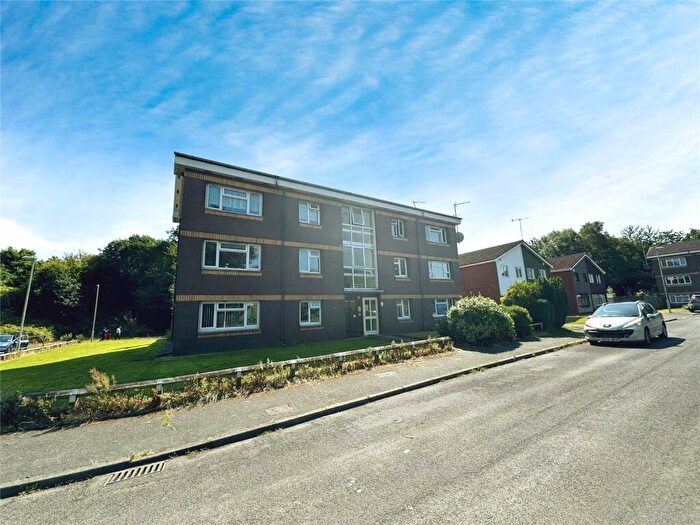 1 Bedroom Flat To Rent In Darby End Road, Dudley, West Midlands, DY2