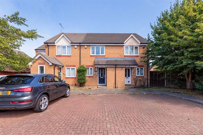 2 Bedroom Terraced House For Sale In Trumper Way, Slough, SL1