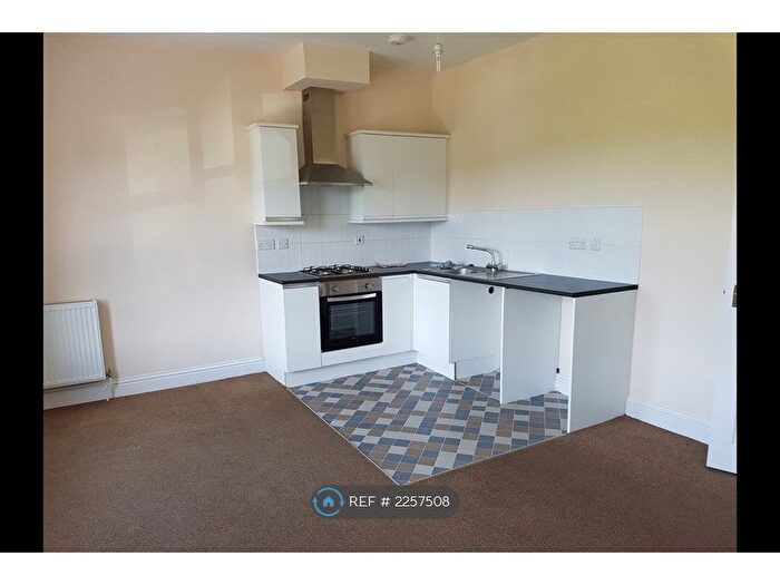1 Bedroom Flat To Rent In Marlborough Road, Gillingham, ME7