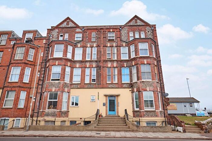 2 Bedroom Flat For Sale In Prince Of Wales Road, Cromer, NR27