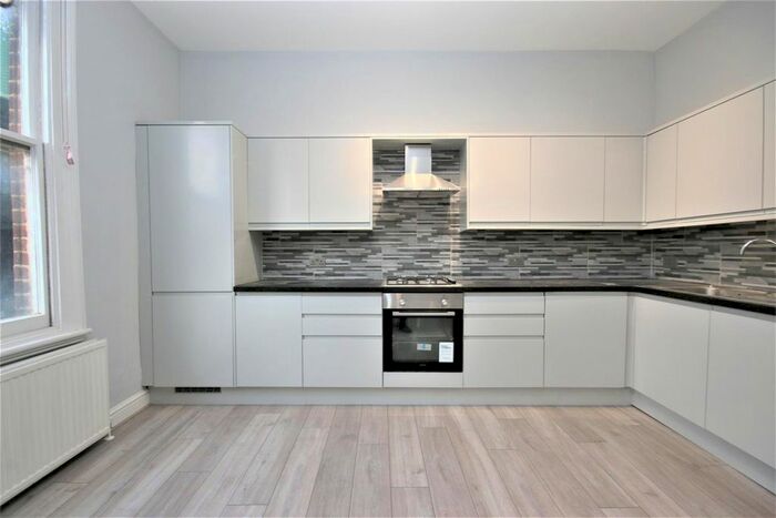 2 Bedroom Flat To Rent In Iverson Road, London, NW6