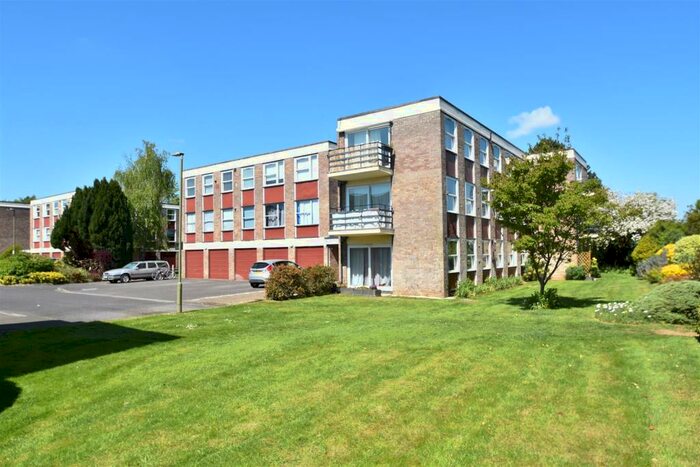 3 Bedroom Apartment To Rent In Park Close, Oxford, OX2