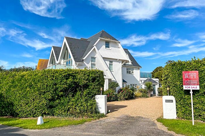 2 Bedroom Apartment For Sale In Seascapes, South Strand, East Preston, West Sussex, BN16
