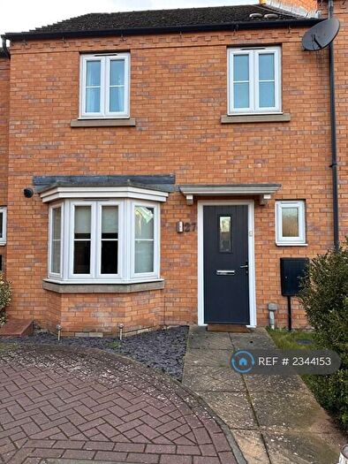 3 Bedroom Terraced House To Rent In Oulton Road, Rugby, CV21