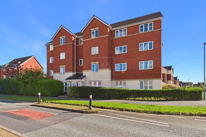 2 Bedroom Flat To Rent In Mckinley Street, Great Sankey, WA5