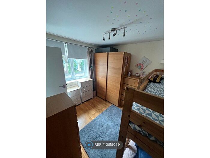 2 Bedroom Flat To Rent In Brockleyside, Stanmore, HA7