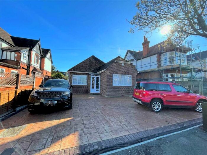 3 Bedroom Bungalow To Rent In Walden Road, Hornchurch, Hornchurch, RM11