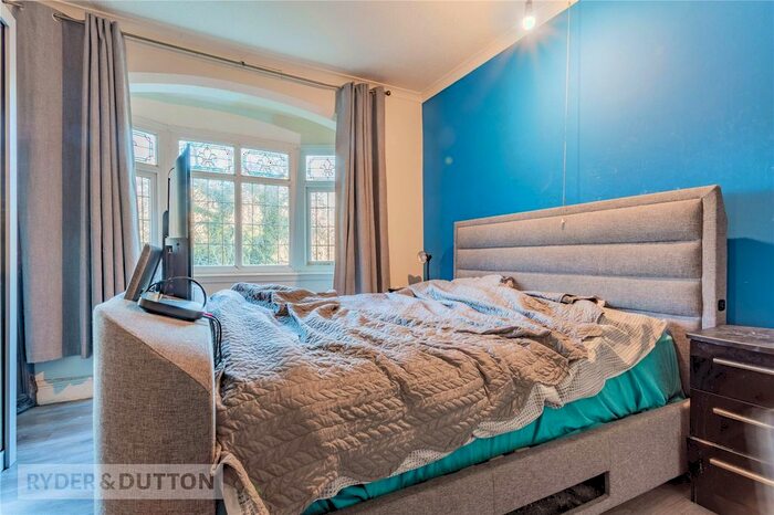 3 Bedroom Detached House For Sale In Heaton Park Lodge, Middleton Road, Blackley/Crumpsall, Manchester, M8