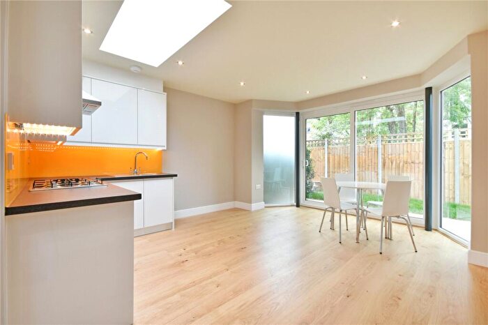 1 Bedroom Flat To Rent In Vines Avenue, Finchley Central, N3