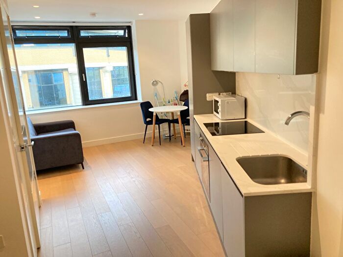 Studio To Rent In , TW7