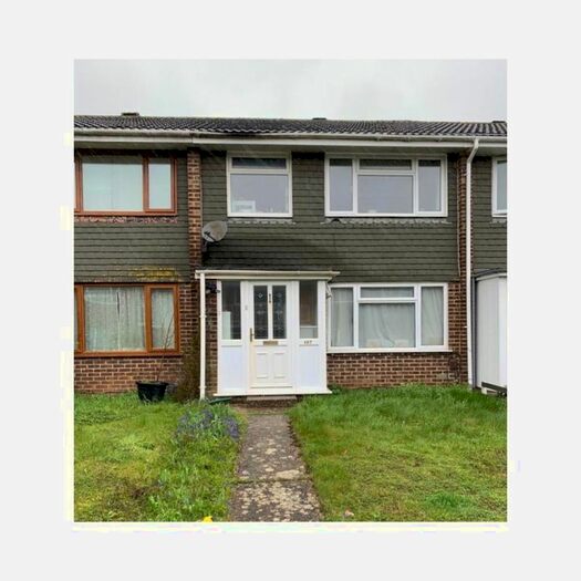 3 Bedroom Terraced House To Rent In Britten Road, Basingstoke, RG22