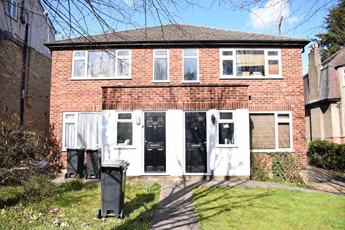 2 Bedroom Maisonette To Rent In Palmerston Road, Buckhurst Hill, IG9
