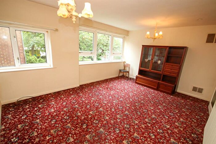 2 Bedroom Flat To Rent In Argosy Drive, Eccles, M30