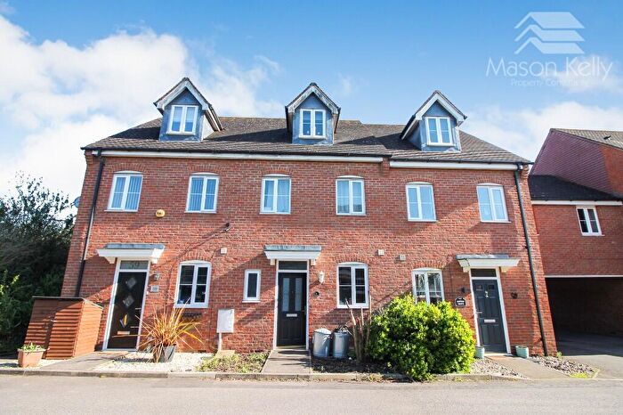 3 Bedroom Town House For Sale In Hopton Grove, Newport Pagnell, Buckinghamshire, MK16