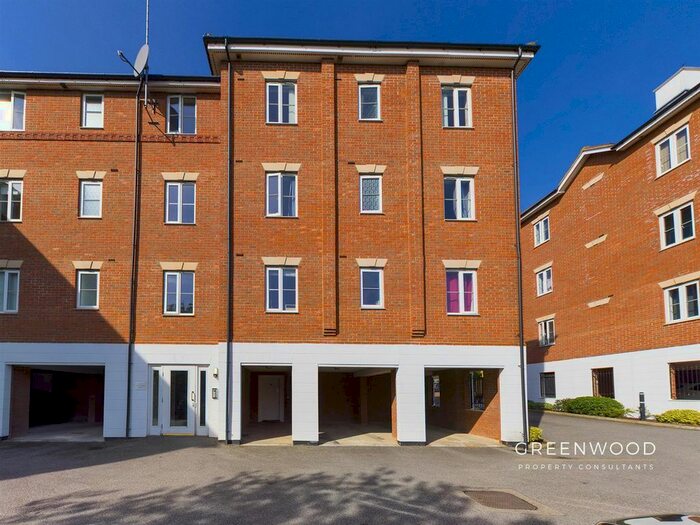 2 Bedroom Flat To Rent In Bradford Drive, Colchester, CO4