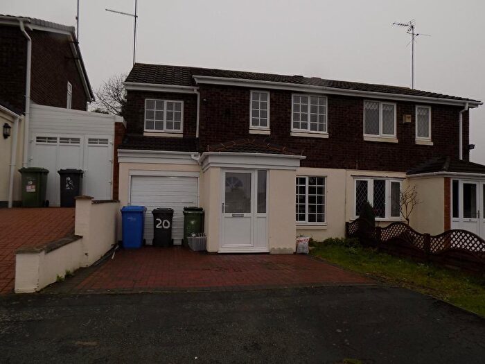 3 Bedroom Semi-Detached House To Rent In Whiting, Tamworth, B77