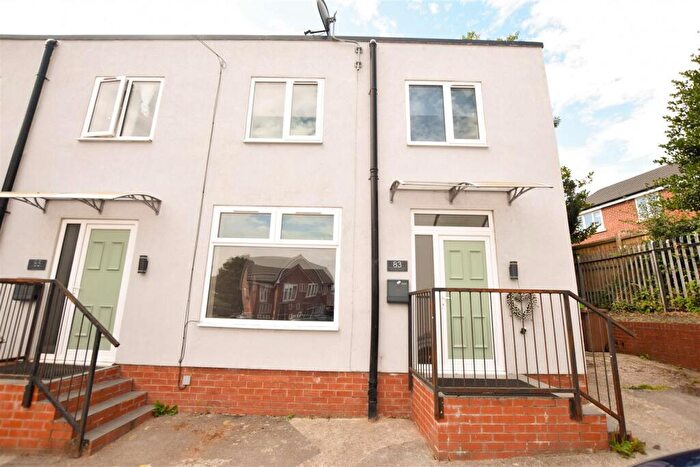 3 Bedroom Town House For Sale In Fielding Street, Middleton, Manchester, M24