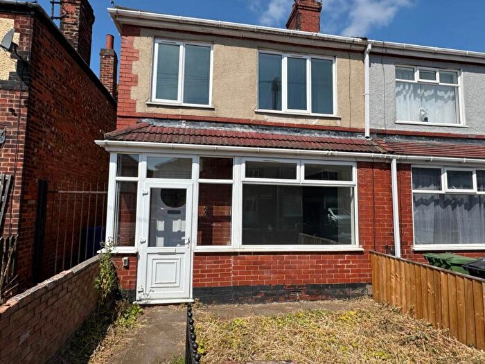3 Bedroom Semi-Detached House To Rent In Chelmsford Avenue, Grimsby, DN34