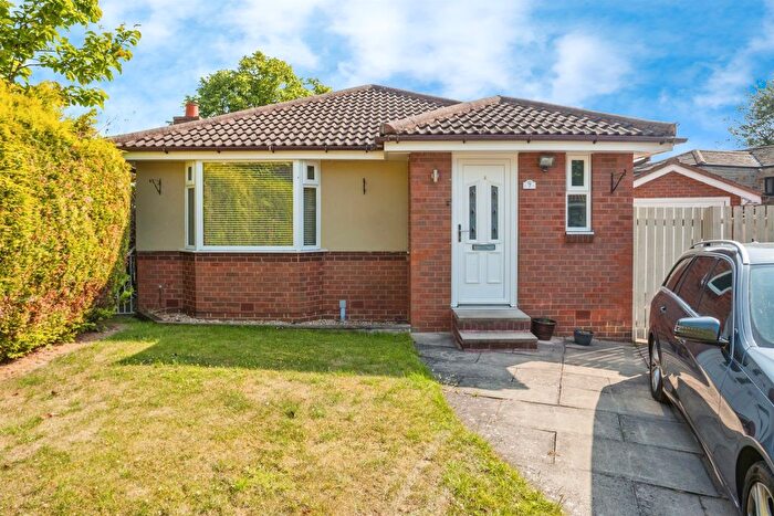 3 Bedroom Detached Bungalow For Sale In Far Richard Close, Ossett, WF5