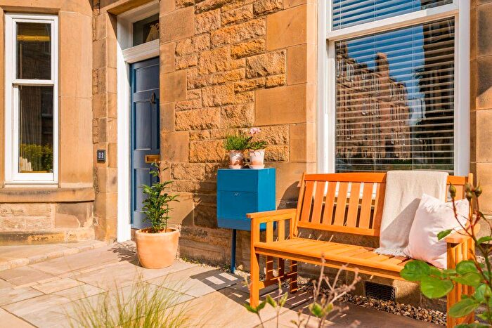 2 Bedroom Flat For Sale In Millar Crescent, Edinburgh, EH10