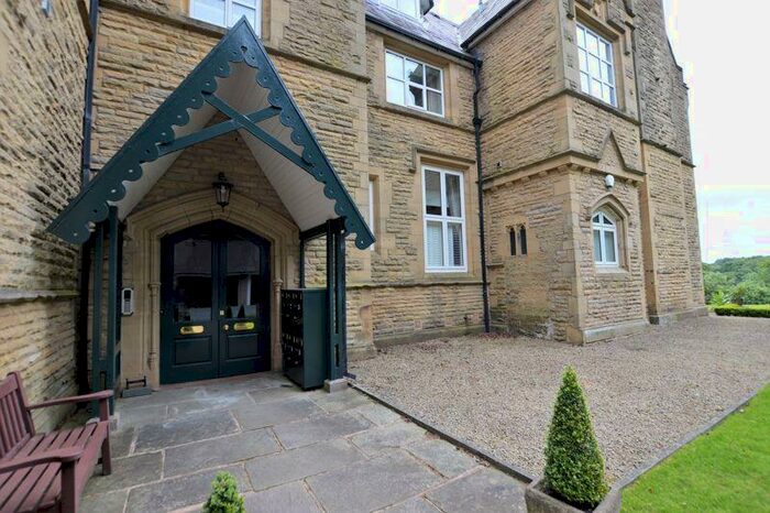 2 Bedroom Apartment For Sale In The Street, Dill Hall Brow, Heath Charnock, PR6